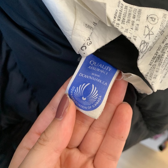 **SOLD** CANADA GOOSE | Trillium Parka - Picture 8 of 9